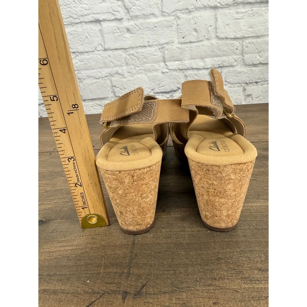Clarks Collection Annadell Eirwyn Wedge Sandals Women's 8W Tan Cork Slingback
